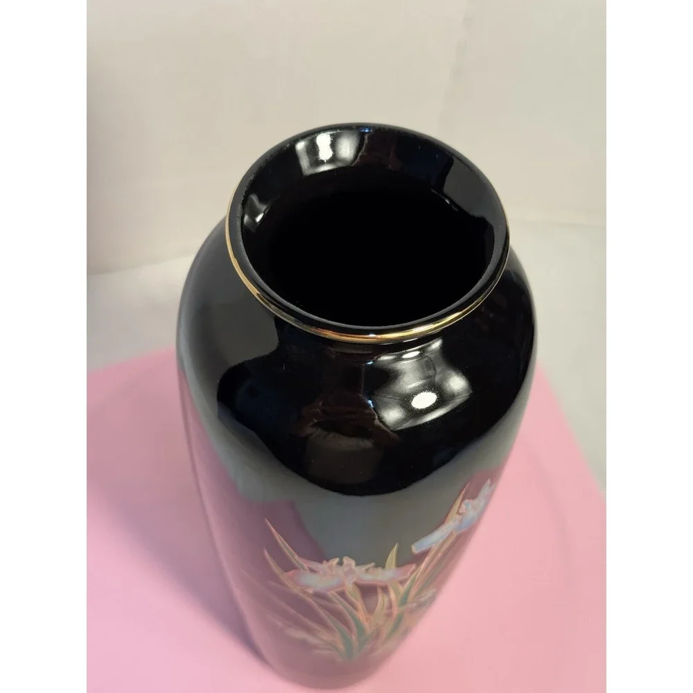 VTG Japanese  Vase Iris and Kingfisher Motif.  Black‎ Enamel Fast Shipping